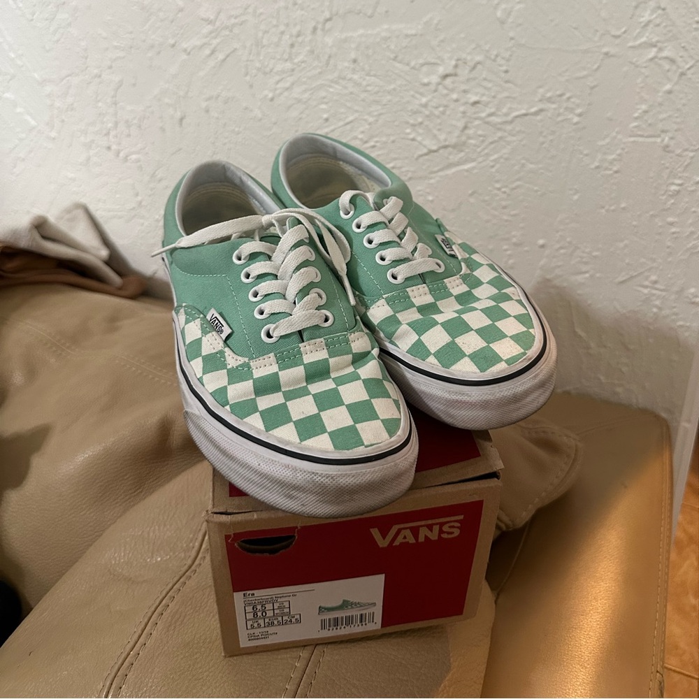Vans Era